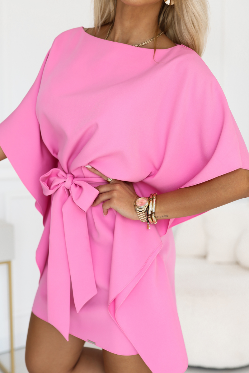 vestido de cerimónia rosa com efeito borboleta BeStylish 