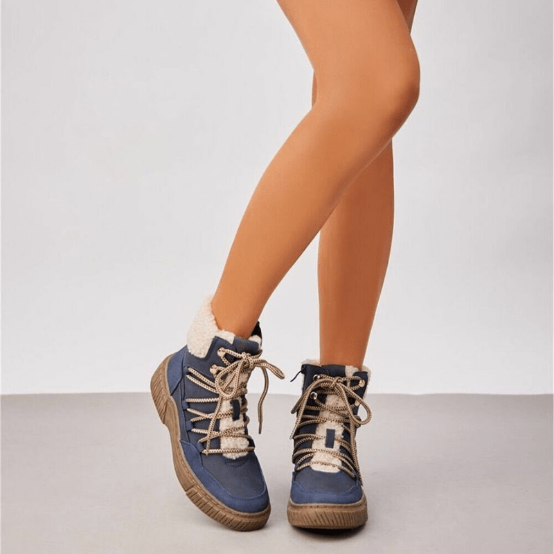 botins azuis com pêlo e atacadores BeStylish