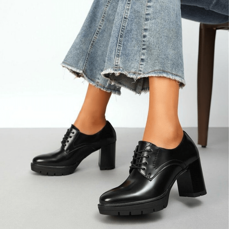 Sapatos pretos Horácio