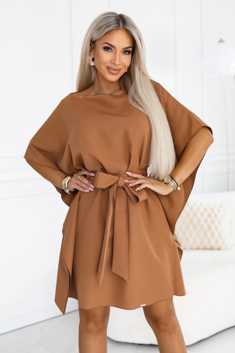vestido de cerimónia cor caramelo com efeito borboleta BeStylish 