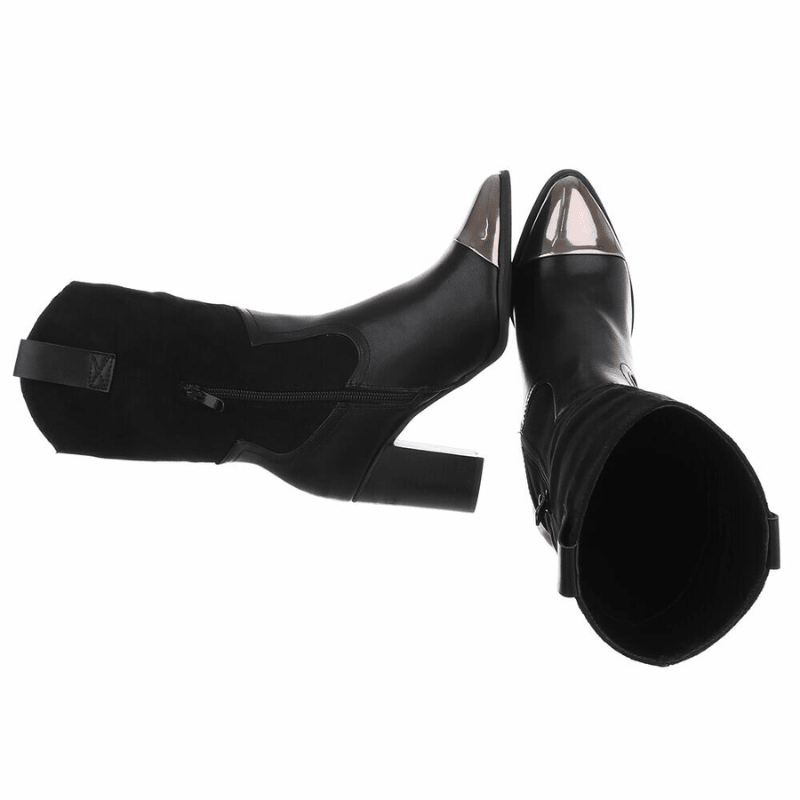 botins texanas pretas com detalhe metálico na ponta BeStylish