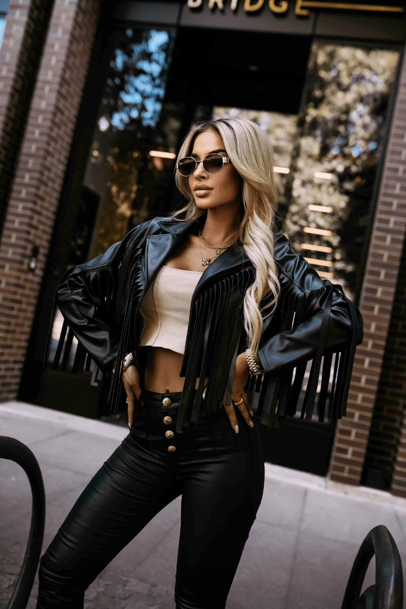 casaco de pele preto com franjas BeStylish 