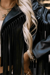 casaco de pele preto com franjas BeStylish 