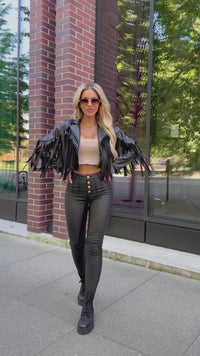 casaco de pele preto com franjas BeStylish 