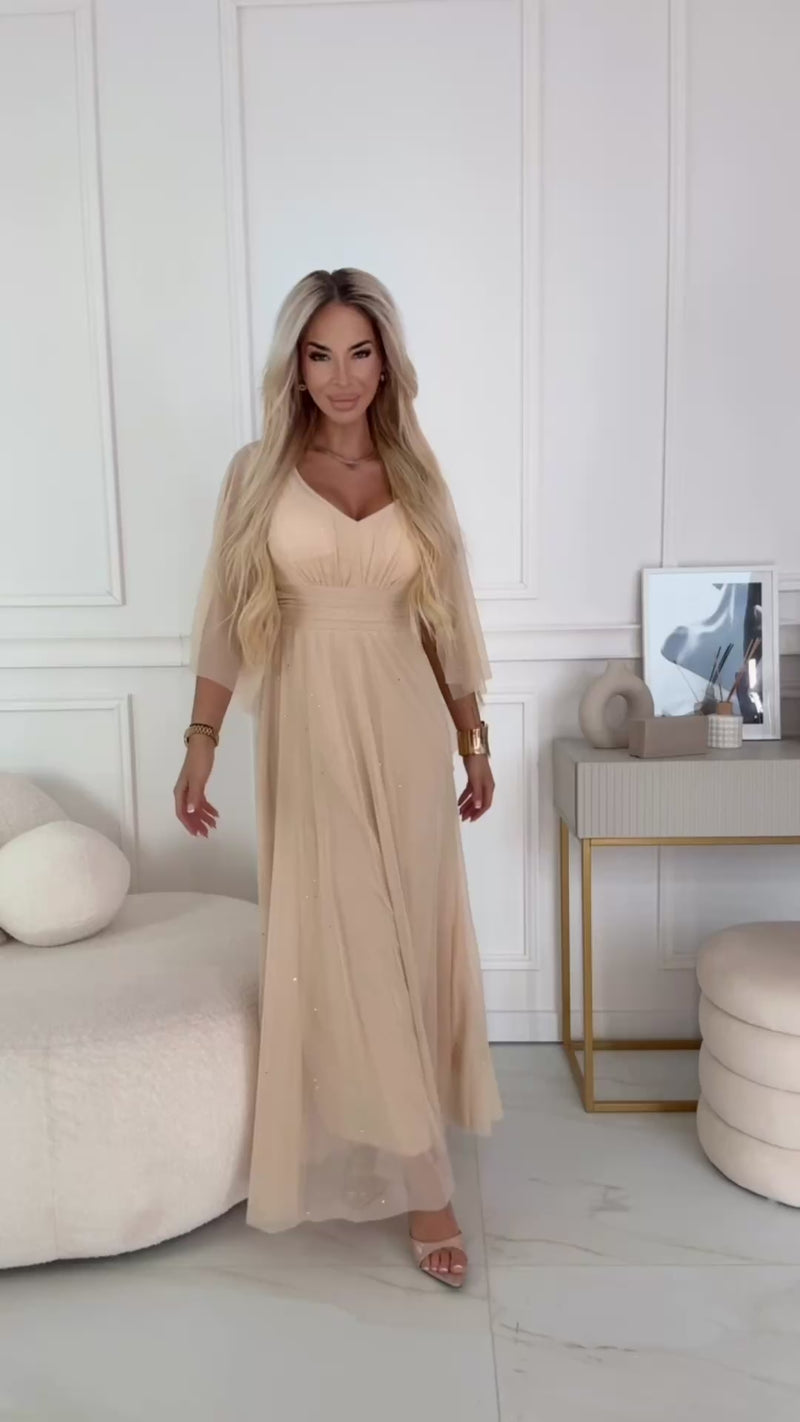 Vestido de festa e batizado comprido bege com brilhantes BeStylish